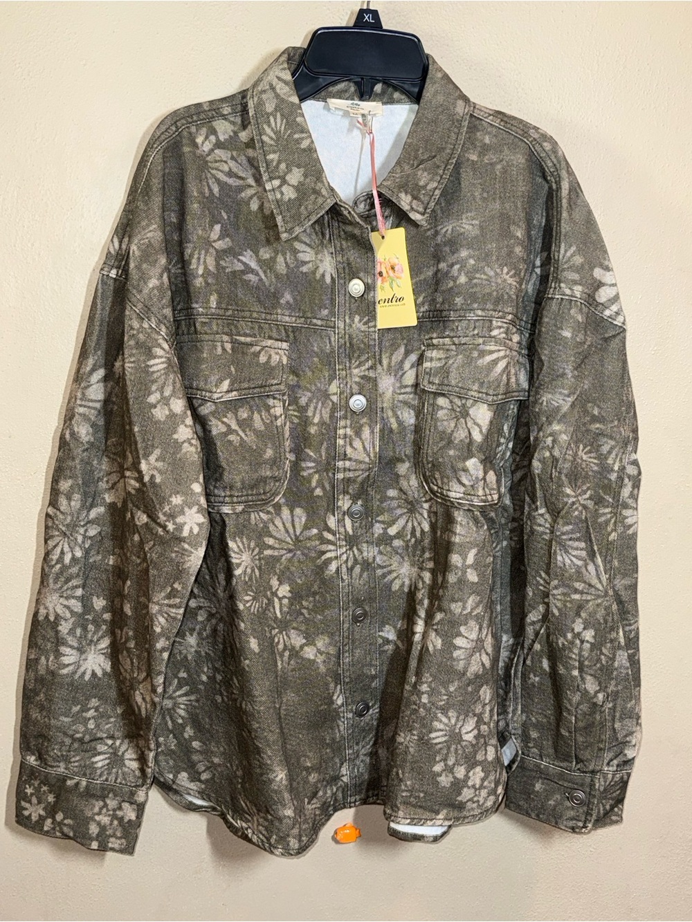 NWT Women’s Entro Olive Floral Print Button Down Shacket sz Med
